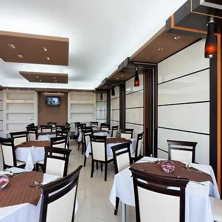 Vemara Club Hotel 3*