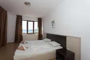 Hotel Vemara Club